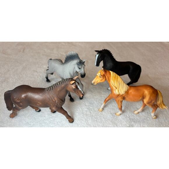 Lot of 4 Schleich & Breyer Horse Figures - Collectible Toy Set, Great Condition - Picture 2 of 14